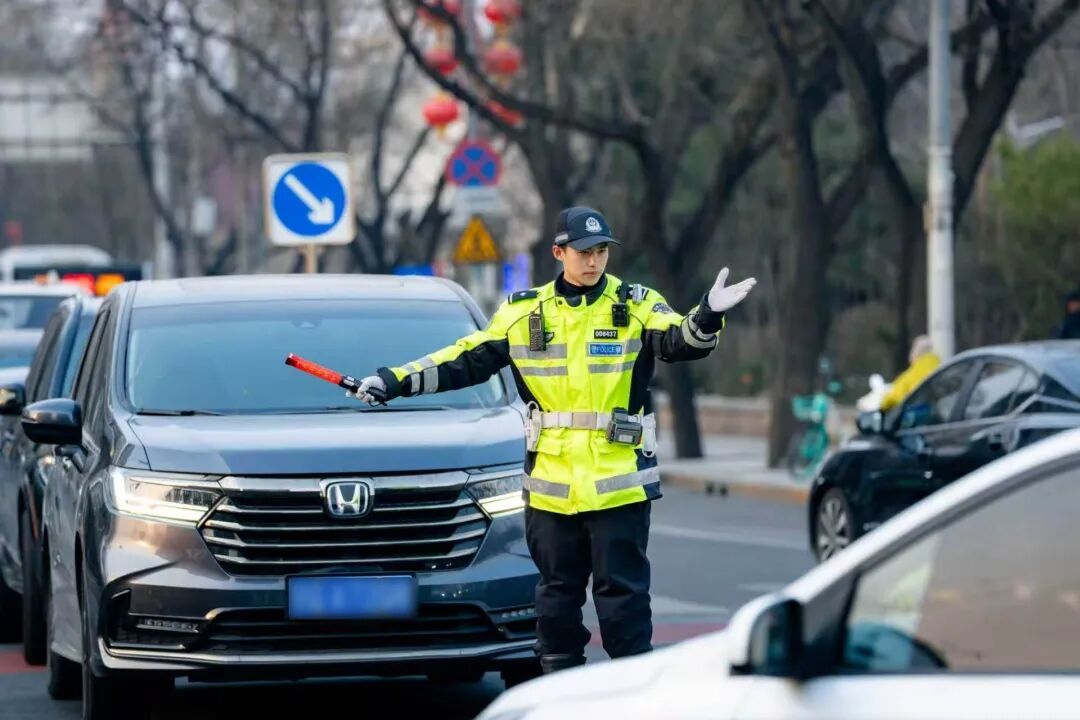石景山五處重點路口,加強交通秩序整治—— 石景山五處重點路口,加強交通秩序整治——