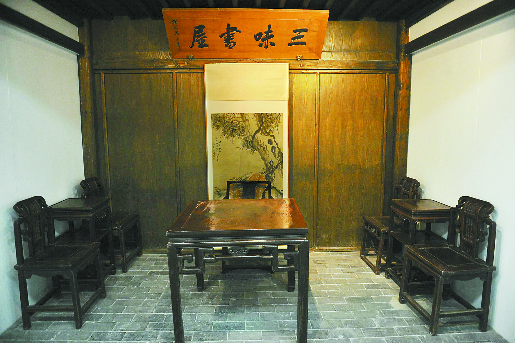 魯迅博物館陳列廳內的“三味書屋”模型 新華社圖