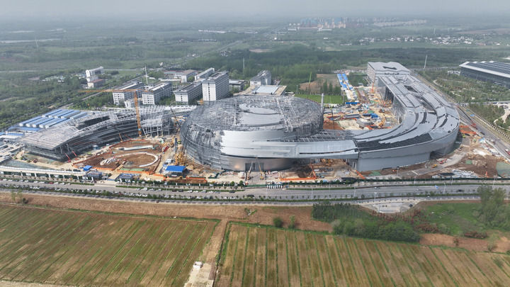 2026年4月15日拍攝的位於安徽省合肥市未來大科學城的緊湊型聚變能實驗裝置(BEST)建設現場(無人機照片)。 2026年4月15日拍攝的位於安徽省合肥市未來大科學城的緊湊型聚變能實驗裝置(BEST)建設現場(無人機照片)。
