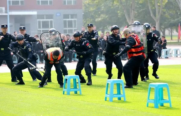 北京監獄戒毒系統開展警務技能大比武活動 北京監獄戒毒系統開展警務技能大比武活動
