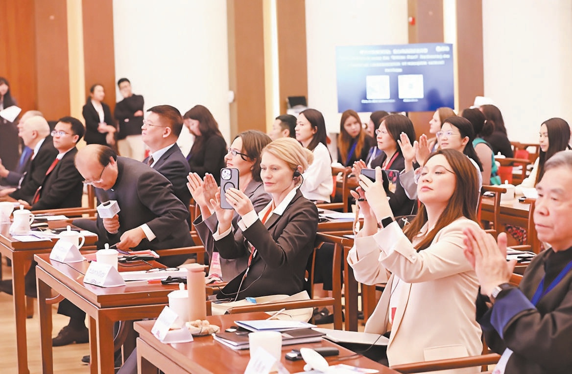 “非物質文化遺産的國際化傳播”沙龍現場。 “非物質文化遺産的國際化傳播”沙龍現場。