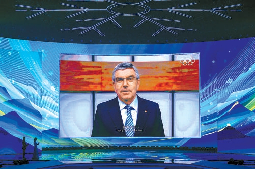 國際奧會主席托馬斯·巴赫以視頻形式致辭。