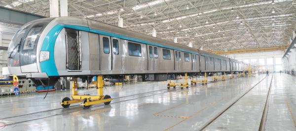 京港地铁位于马家堡车辆段的架临修库。