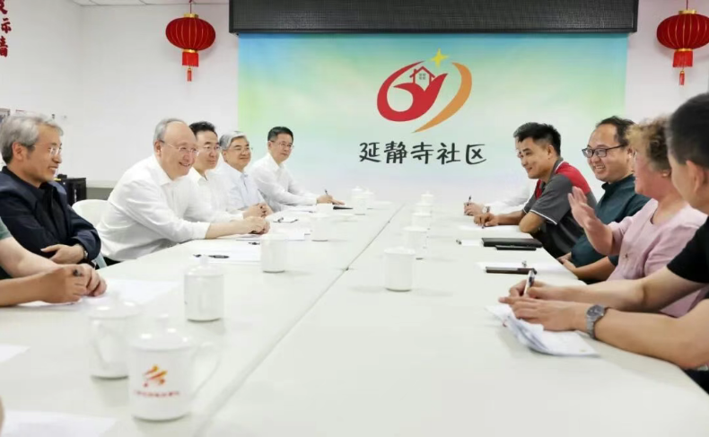 尹力到朝陽區西城區開展防汛檢查並接訪時強調 提升城區內澇風險防範應對能力 切實保障人民群眾生命財産安全和城市平穩運作