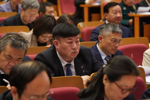 劉鬱委員：培育壯大消費新增長點