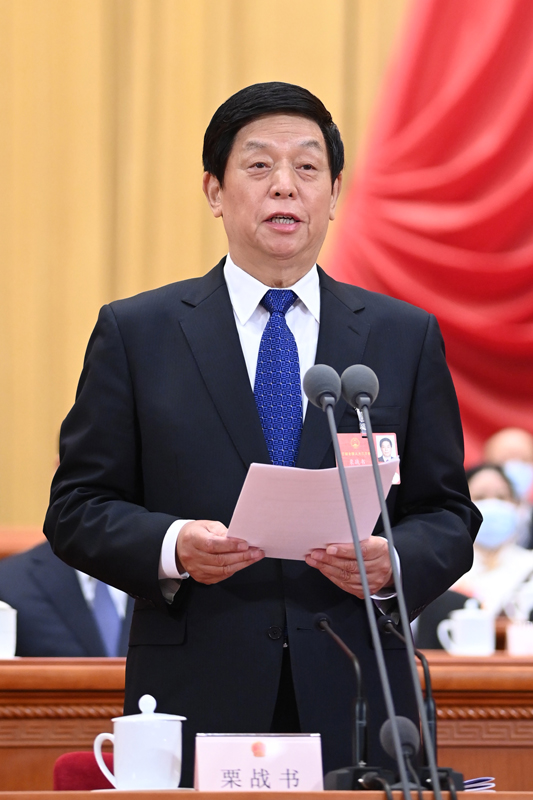 5月22日，第十三届全国人民代表大会第三次会议在北京人民大会堂开幕。大会主席团常务主席、执行主席栗战书主持大会。