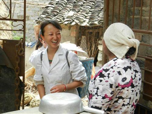 全国道德模范、“最美乡村医生”钟晶