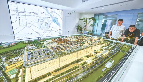 “湾里”形式将应用车辆段上方和周围空间打造买卖文旅笼统体。