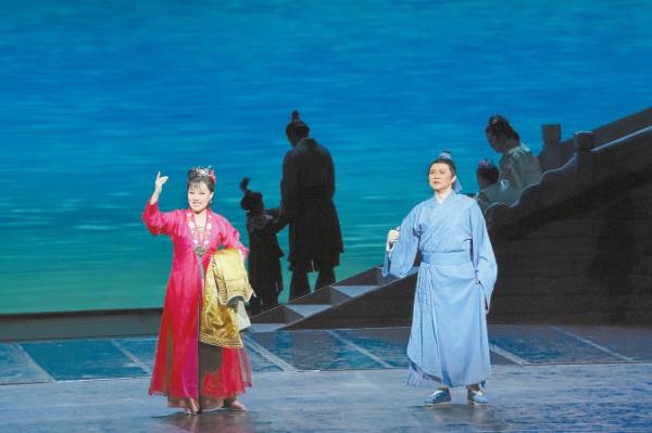 12月22日，作为北京艺术中心的开幕演出，国家大剧院原创民族歌剧《运河谣》精彩上演，雷佳、王宏伟领衔的歌唱家们登上了歌剧院崭新的舞台。