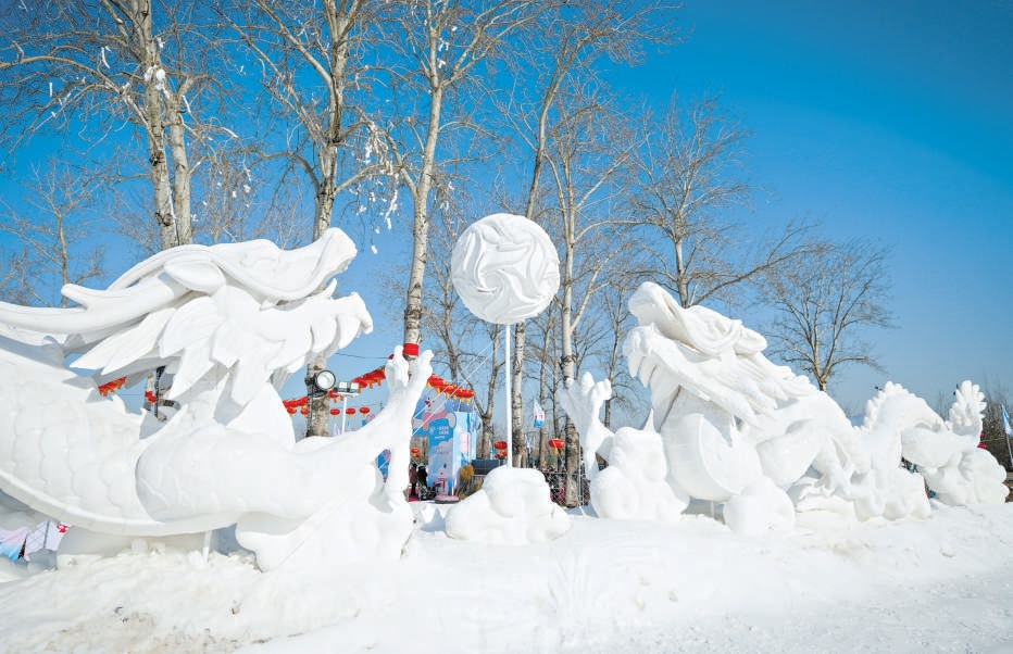 图为温榆河公园朝阳段温榆欢乐冰雪节装饰。