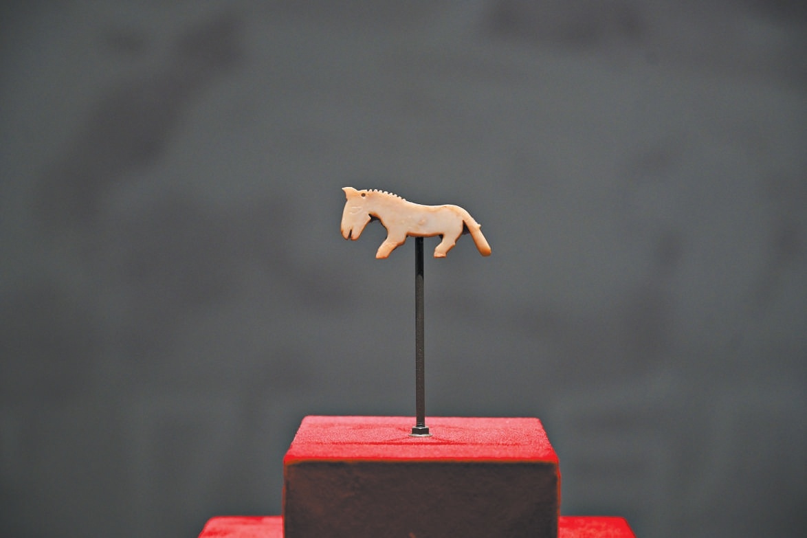 ���ϰ������渾��Ĺ������������