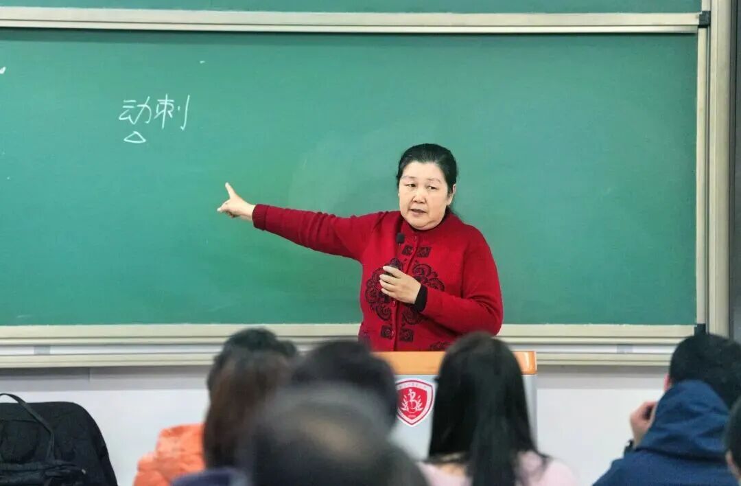 下班去上课！北中医开设针灸推拿专业培训班