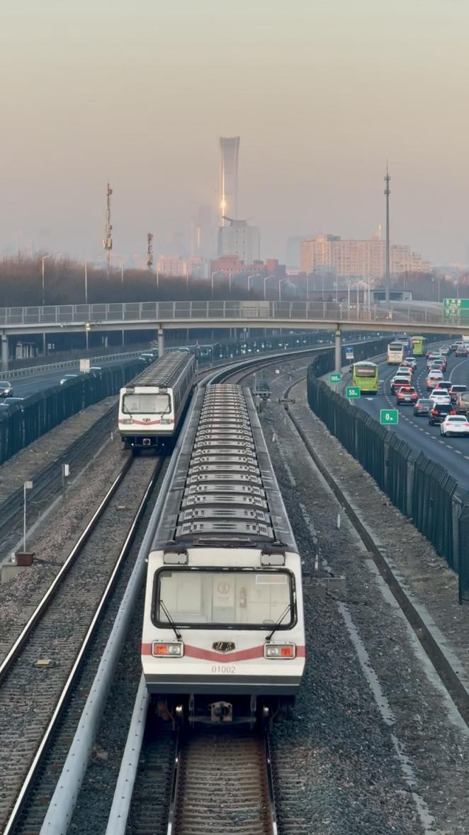 北京地铁1号线八通线换新车!配置大升级,更舒适“聪明” 北京地铁1号线八通线换新车!配置大升级,更舒适“聪明”