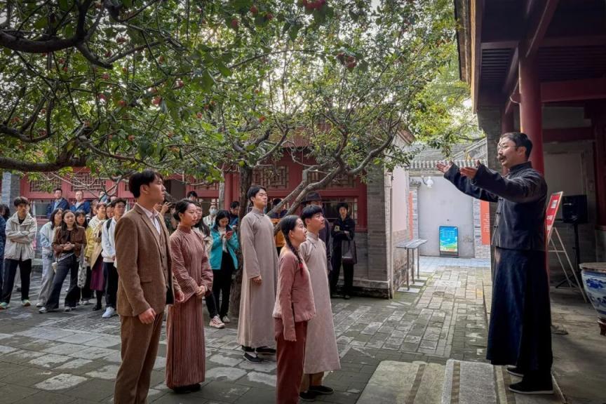 沉浸式导览讲解现场