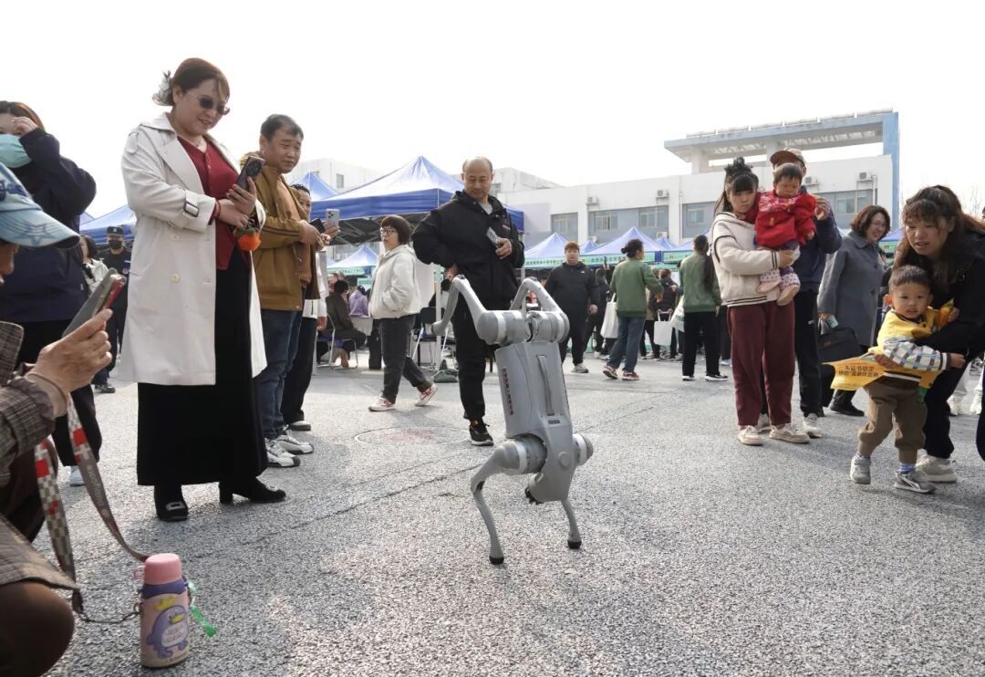 家门口就能找工作！北京多区6200余岗位“送上门”
