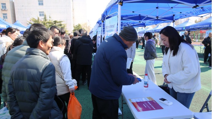 家门口就能找工作！北京多区6200余岗位“送上门”