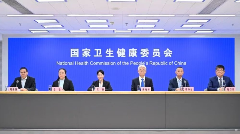 突发高热、呕吐、皮肤瘀斑请及时就医！流脑进入高发季