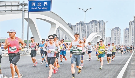 今年“副马”首次将赛道延伸至河北廊坊大厂。