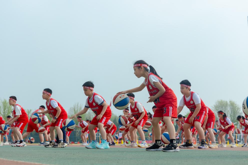 融合五育特色 增设特殊教育项目 2026年平谷区中小学生田径运动会启幕