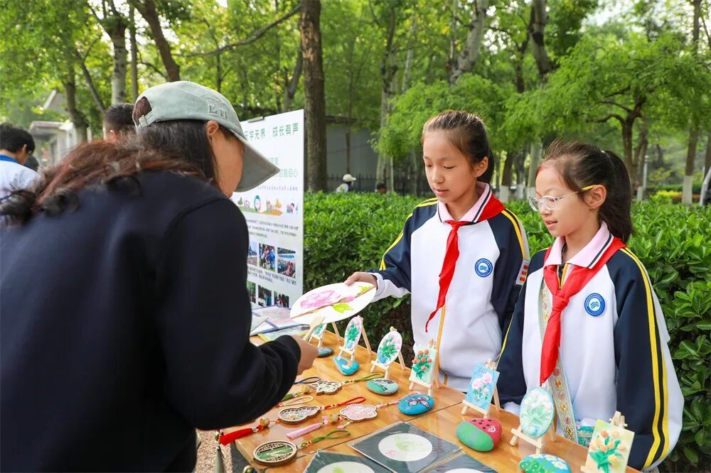没有围墙的校园来了！孩子们这样上课