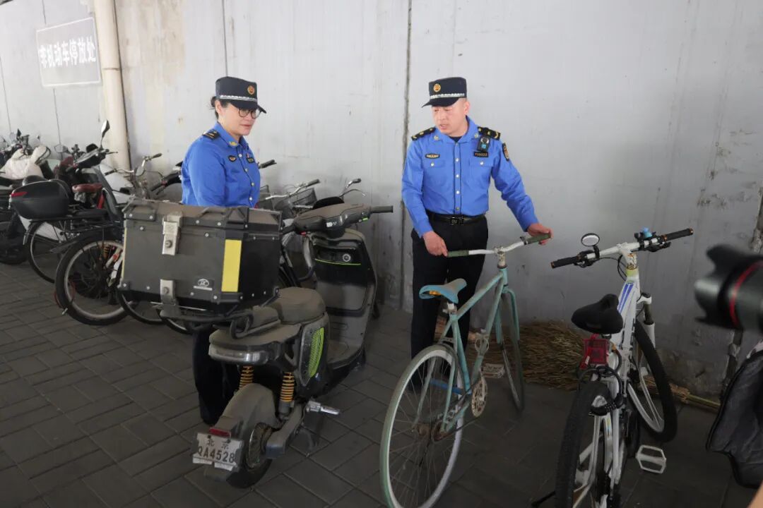 北京非机动车停放秩序治理再提速，累计新增停车位超13万个