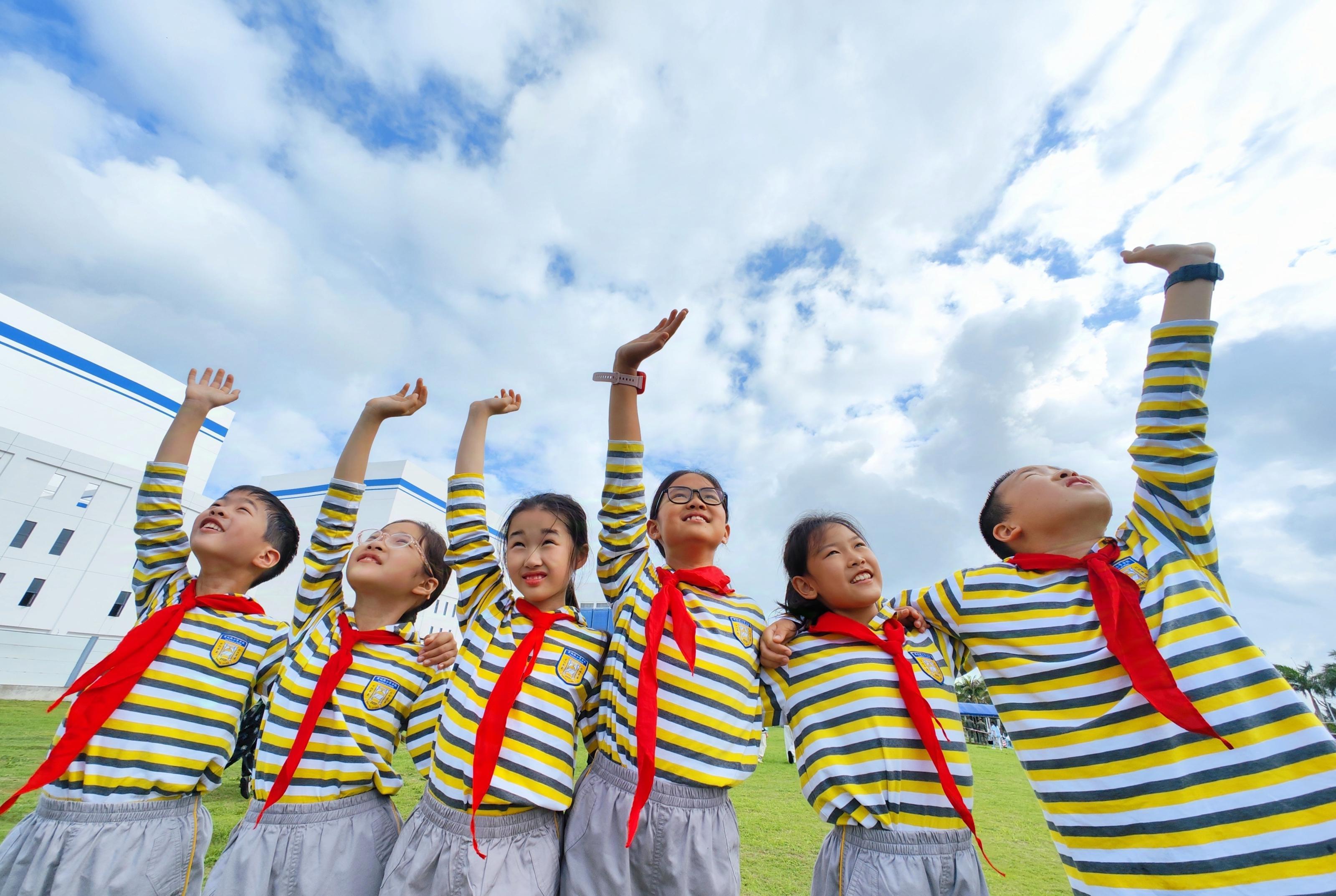 天舟十号货运飞船发射现场 有一群来自北京的小学生