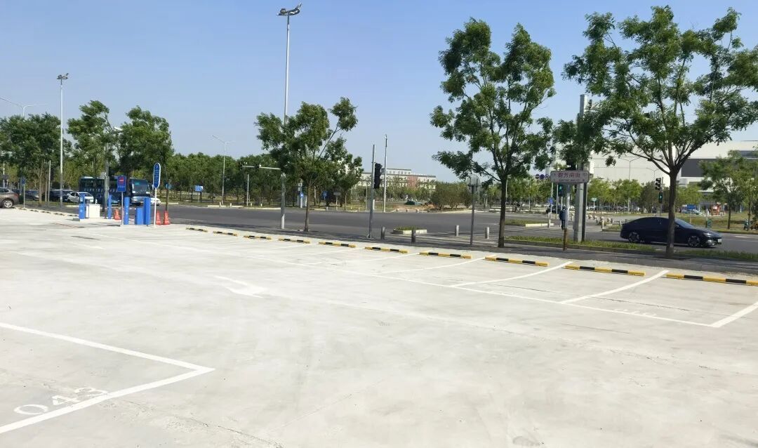 新增131个停车位，通州这个闲置大院变停车场→