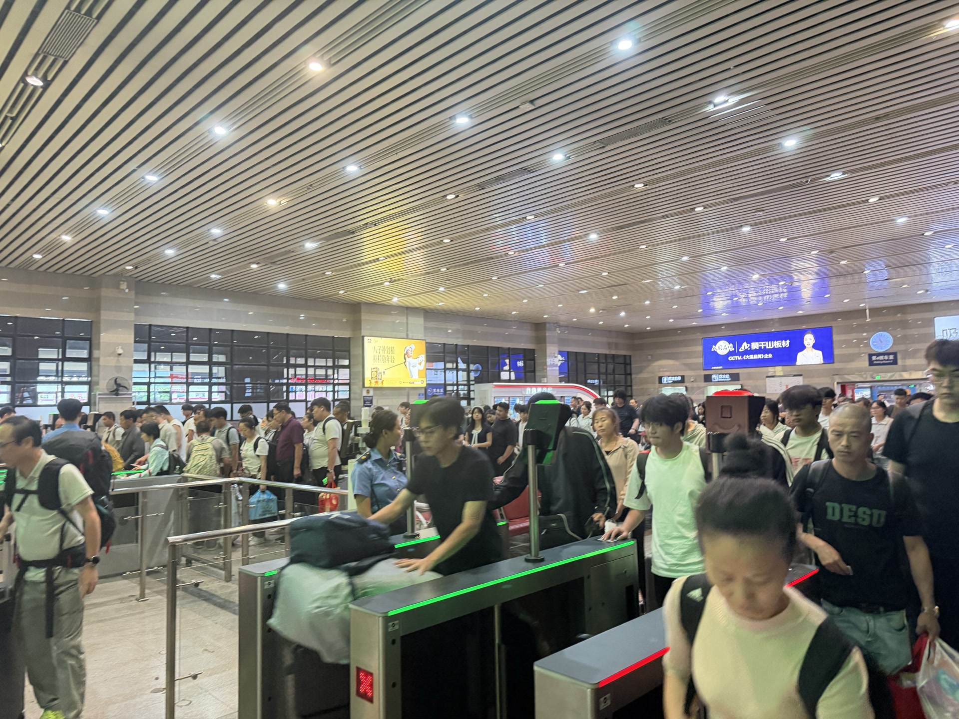 京九铁路开通运营30年 “老字号”列车的变与不变 京九铁路开通运营30年 “老字号”列车的变与不变