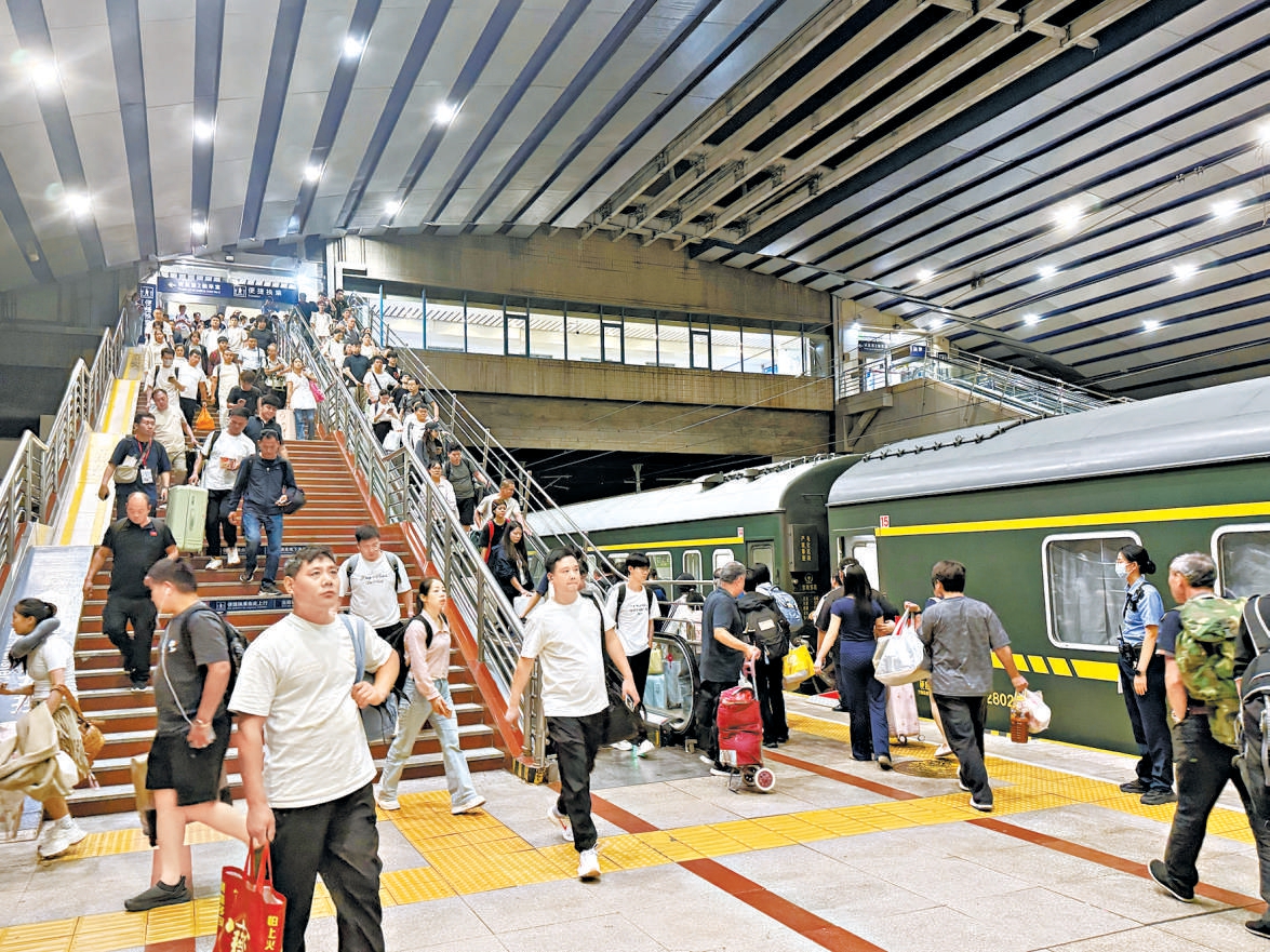 京九铁路开通运营30年 累计发送旅客17.7亿人次 提速时代 这趟慢列车缘何不可替代? 京九铁路开通运营30年 累计发送旅客17.7亿人次 提速时代 这趟慢列车缘何不可替代?