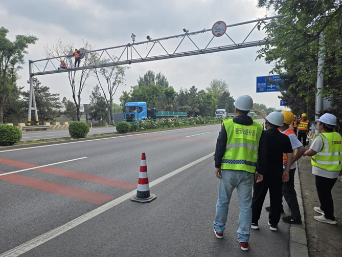 智慧公路再添“千里眼”  密云区普通国道多功能交调站点建设进入收官阶段