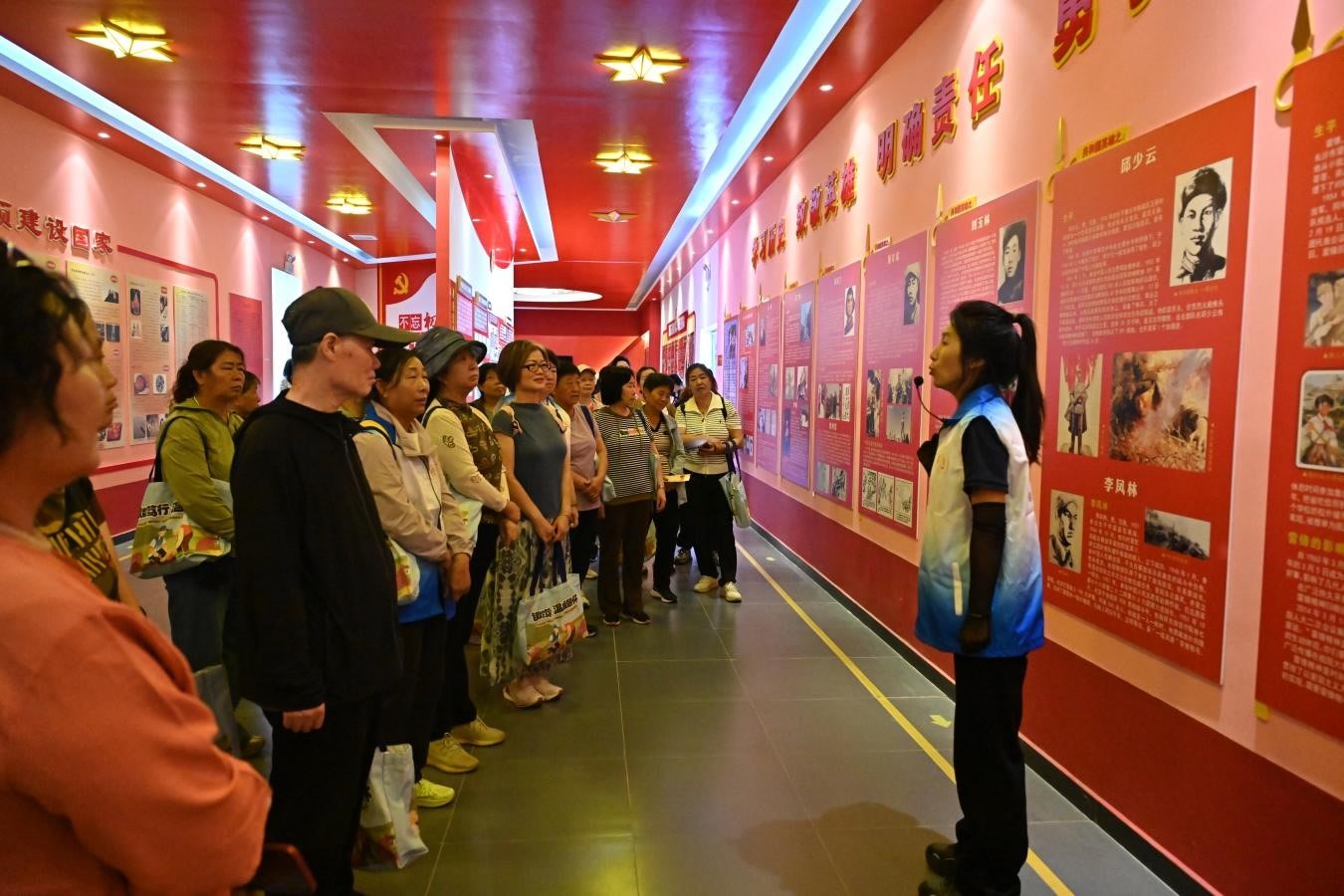 采用“志愿+”服务新模式,怀柔举办社管退休人员技能行活动 采用“志愿+”服务新模式,怀柔举办社管退休人员技能行活动