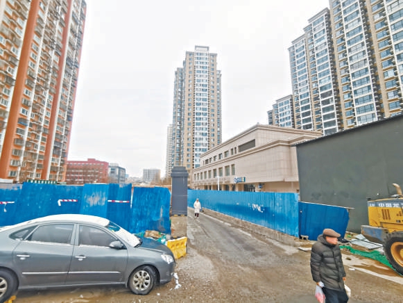 改造前的广和里中路。
