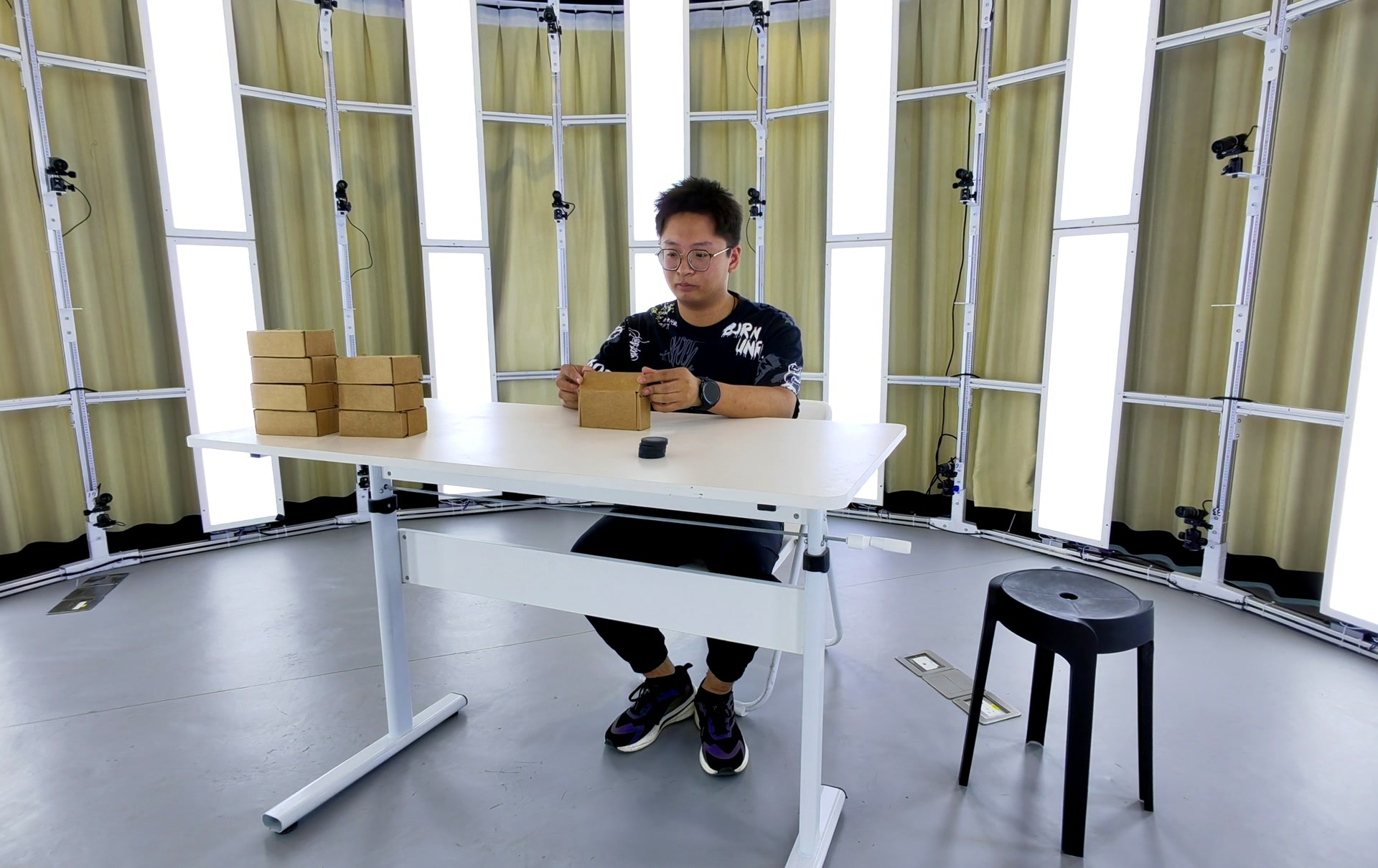 给机器人当老师、给电池做“体检”,这些新职业,你听说过吗? 给机器人当老师、给电池做“体检”,这些新职业,你听说过吗?