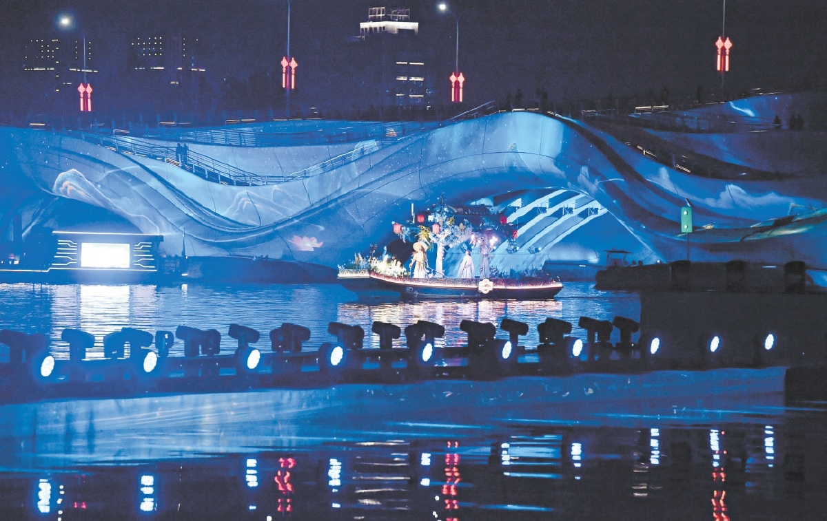 9月25日,中秋夜,北京城市副中心北滩水岸,2026运河文化时尚大赏现场。 9月25日,中秋夜,北京城市副中心北滩水岸,2026运河文化时尚大赏现场。