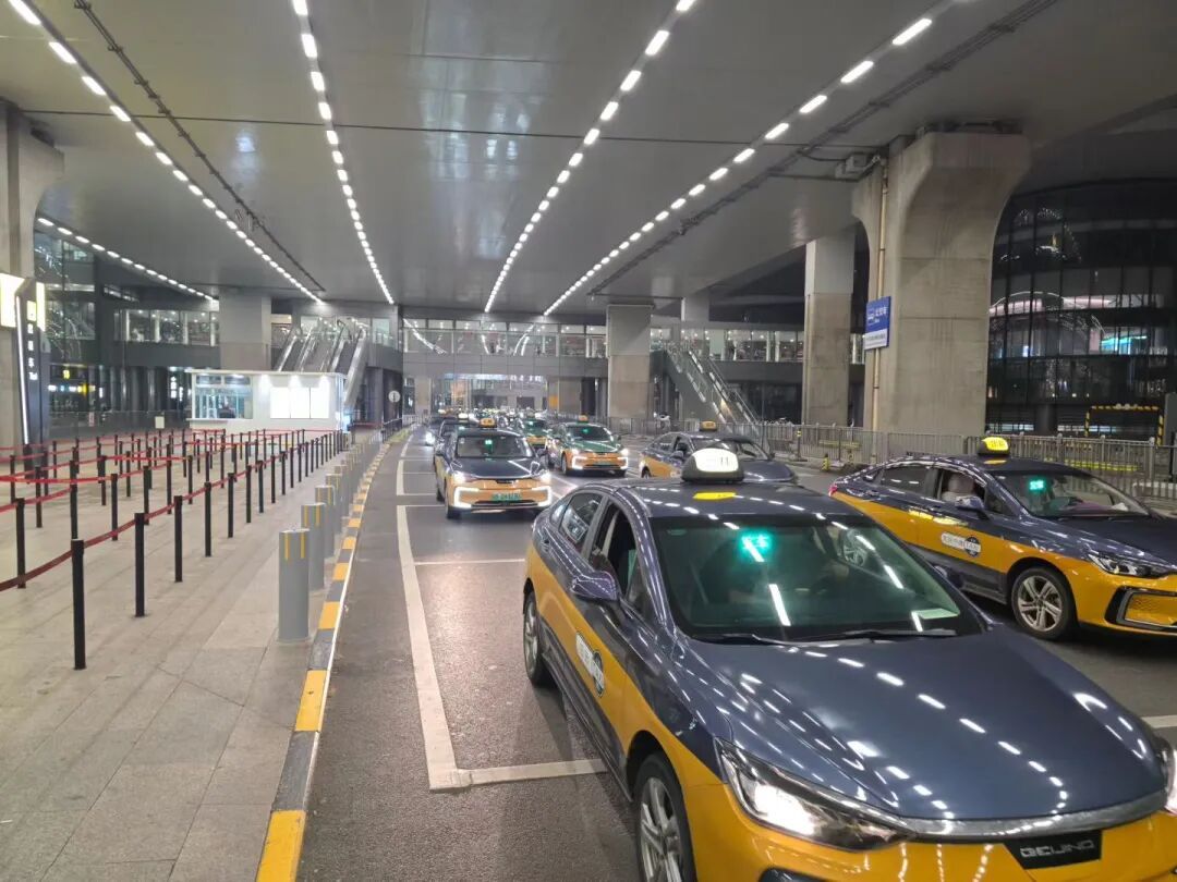 北京交通部门多举措提升国庆假期出行体验