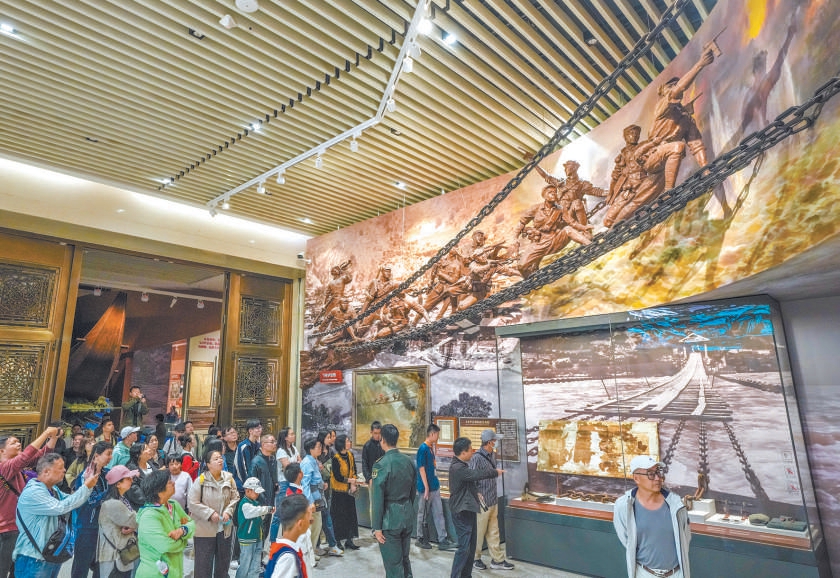 国庆假期21万人次参观“伟大的远征”主题展览 长征故事多了“小小讲述者” 国庆假期21万人次参观“伟大的远征”主题展览 长征故事多了“小小讲述者”