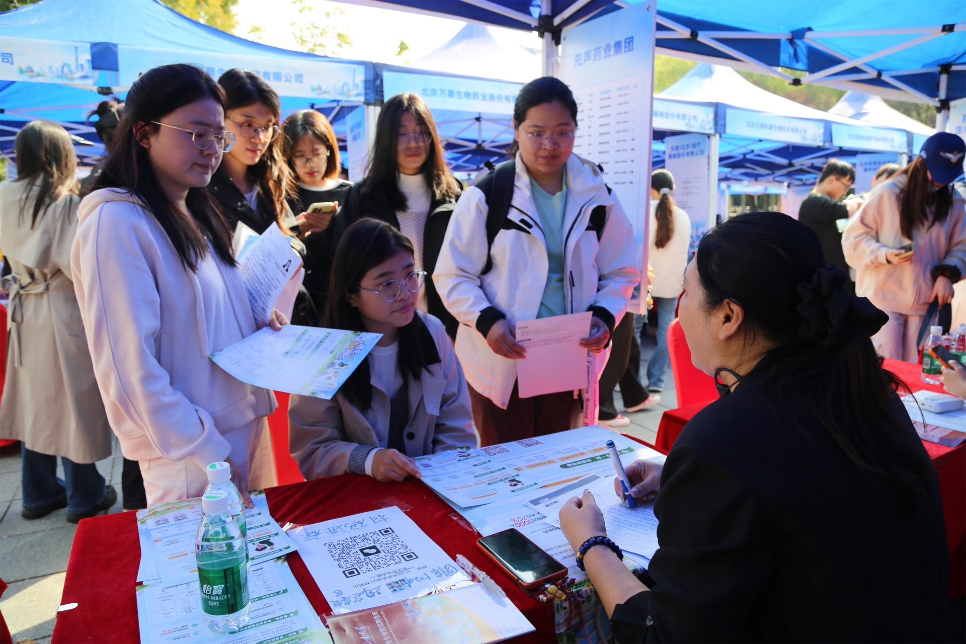 来北京实现青春理想!“北京欢迎你”招聘会走进山东大学 来北京实现青春理想!“北京欢迎你”招聘会走进山东大学