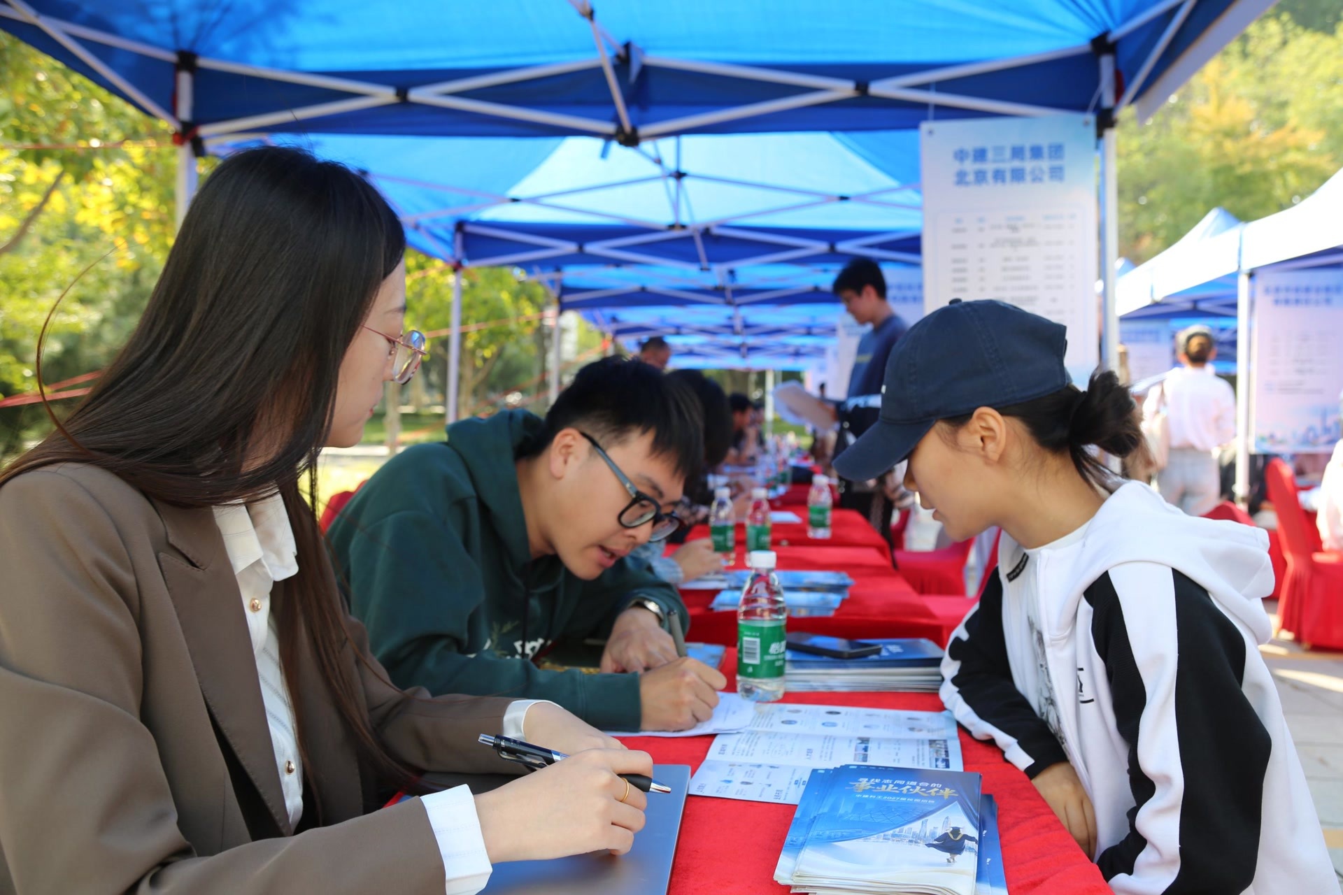 来北京实现青春理想!“北京欢迎你”招聘会走进山东大学 来北京实现青春理想!“北京欢迎你”招聘会走进山东大学
