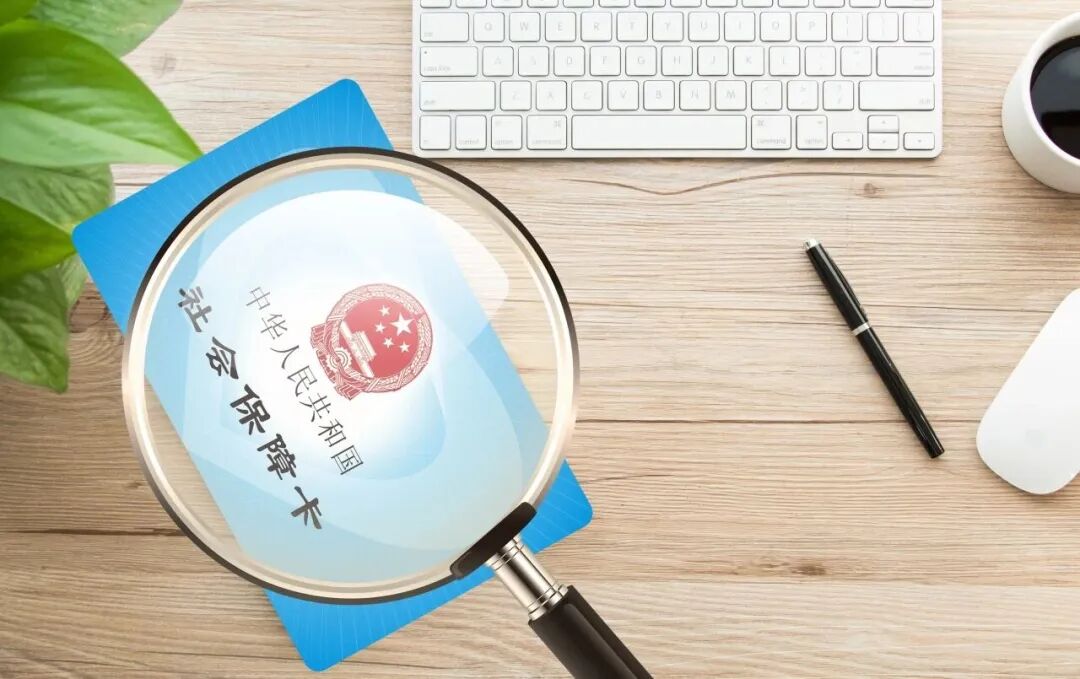 退休时间通常以当月为准,而不是具体的生日当天。比如您是8月15日出生,您到达退休年龄后,那您的退休时间就是8月,次月开始领取养老金。 退休时间通常以当月为准,而不是具体的生日当天。比如您是8月15日出生,您到达退休年龄后,那您的退休时间就是8月,次月开始领取养老金。