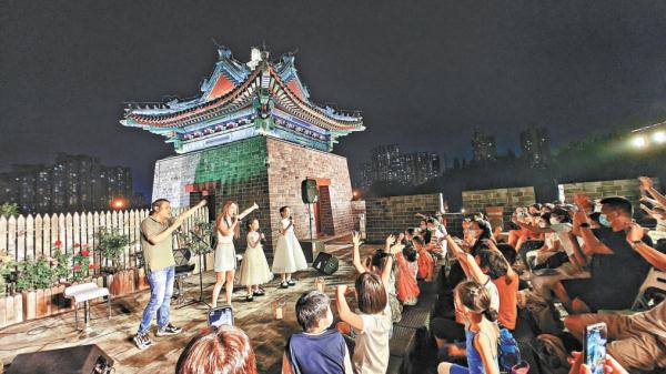 角樓圖書館城臺音樂會。