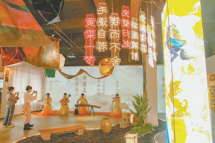 邯鄲市“跟着成語去旅游”活動受到游客歡迎。