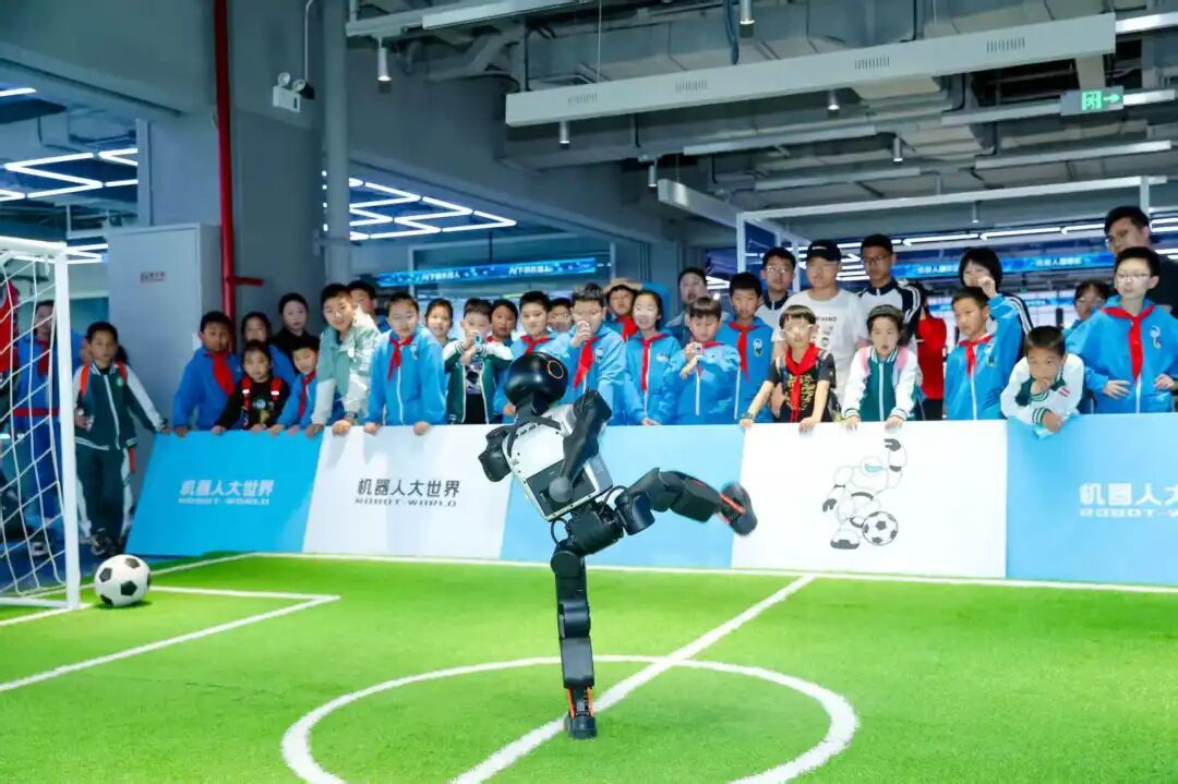 京雄中小學生 共赴科技探索之旅