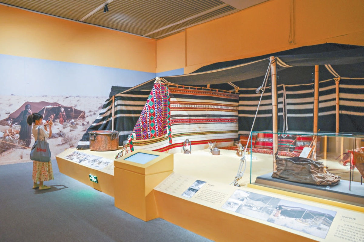 “行·跡——卡達遊牧生活與文化展”在中國國家博物館開幕，系統性呈現卡達遊牧生活。