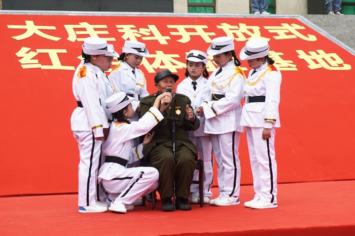 新中國成立前入黨老黨員焦清現場講述抗戰故事