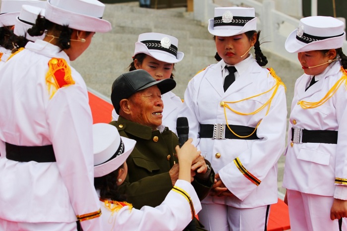 新中國成立前入黨老黨員焦清現場講述抗戰故事