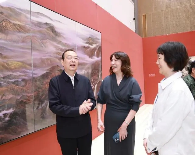 “山河回聲”作品展在京展出