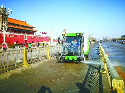 天安門廣場用上純電動洗掃車