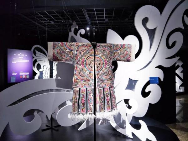 【壇情説愛】《愛的密碼——民族紋飾展》開幕啦！