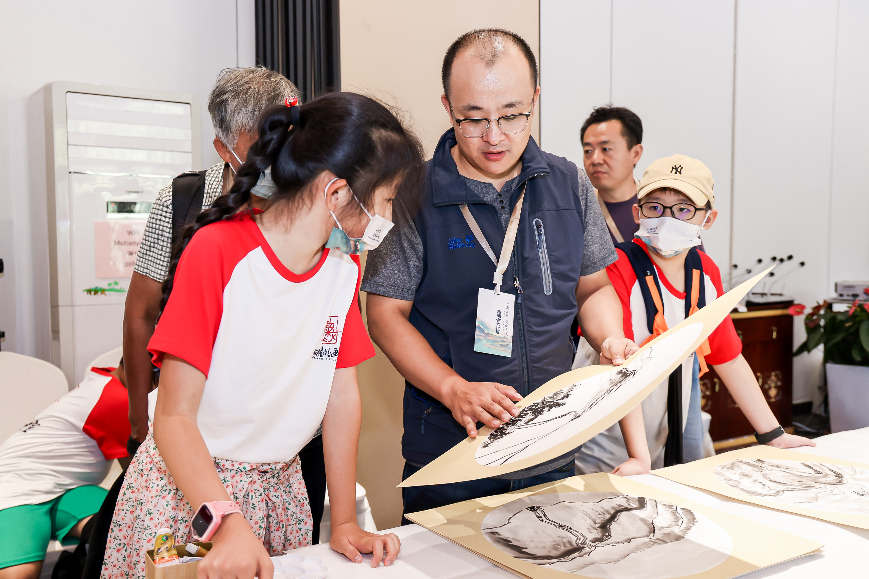 北京懷柔“筆繪長城”繪影活動在北京懷柔展開
