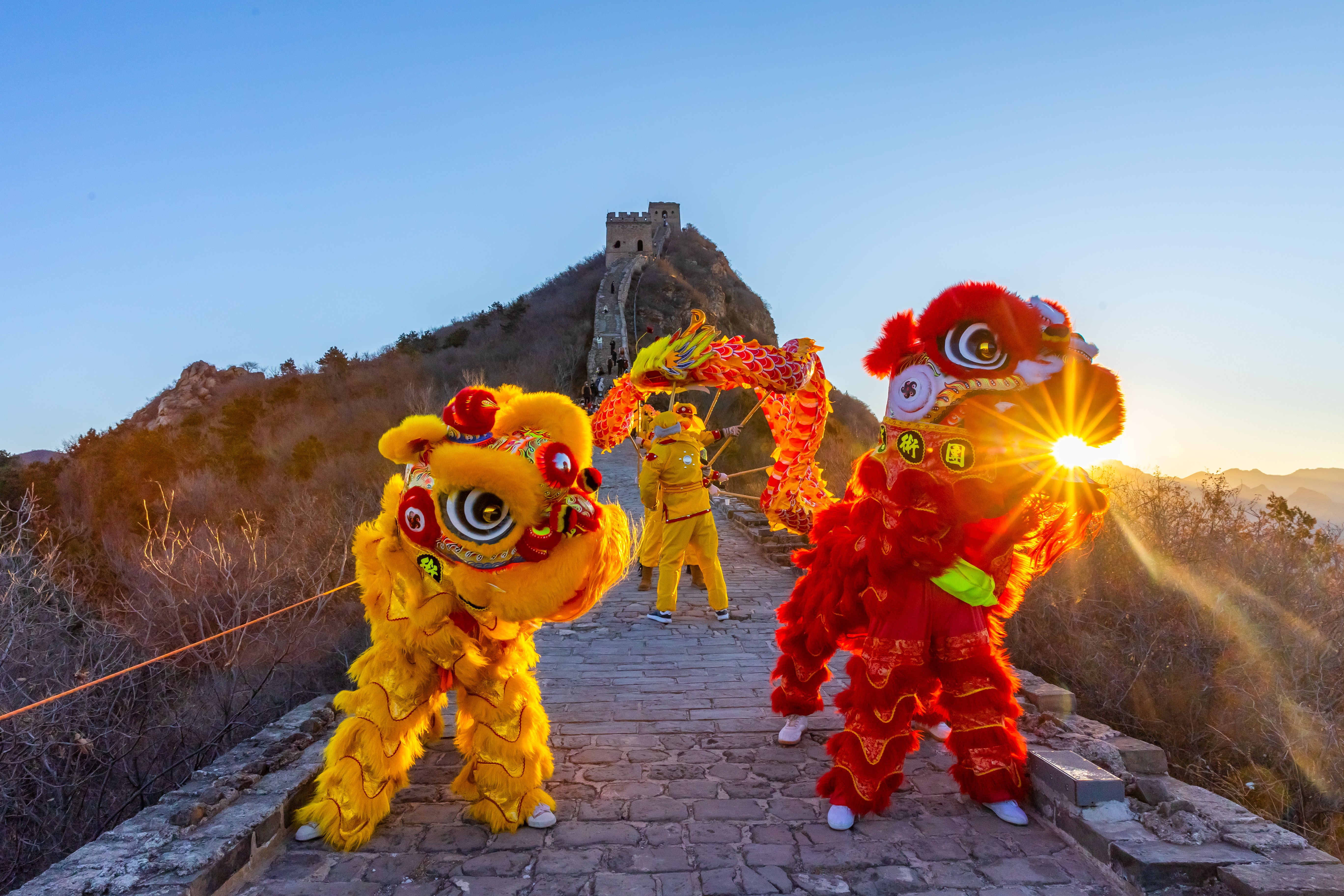 熱鬧秀場，過精彩非凡年